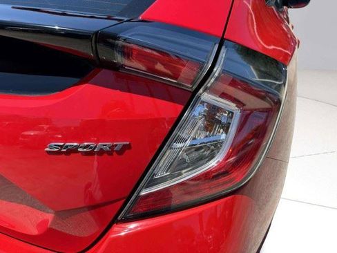 Used 2017 Honda Civic Sport image 17