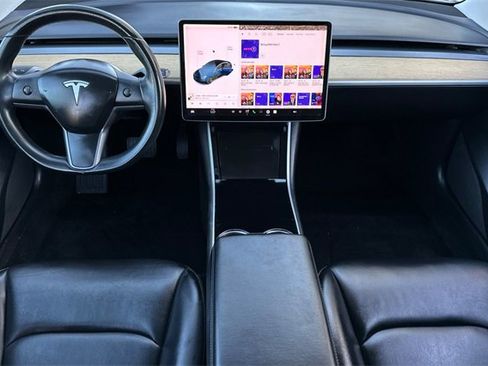 Used 2018 Tesla Model 3 Mid Range image 14