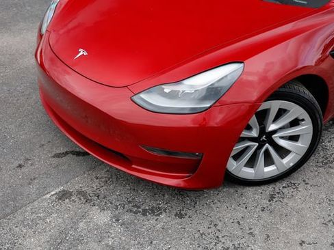 Used 2022 Tesla Model 3 Standard Range RWD image 27