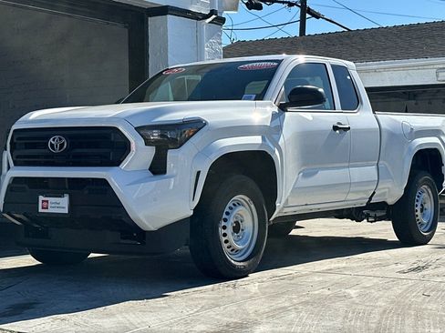 Certified 2025 Toyota Tacoma SR image 8