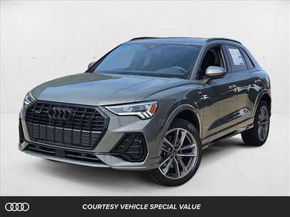 New 2025 Audi Q3 2.0T Premium w/ Convenience Package