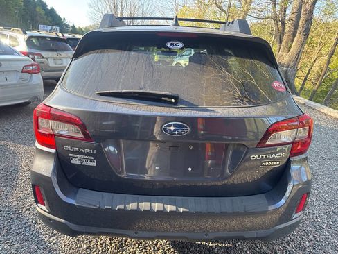 Used 2017 Subaru Outback 2.5i Limited AWD/4WD image 5