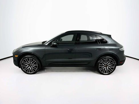 Certified 2026 Porsche Macan AWD/4WD image 2