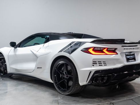 Used 2024 Chevrolet Corvette E-Ray w/ Stealth Interior Trim Package AWD/4WD image 69
