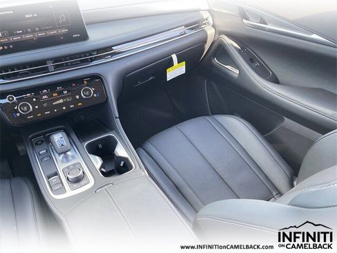 New 2026 INFINITI QX60 Luxe w/ Family Package image 16