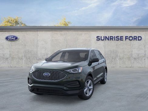 New 2024 Ford Edge SE image 2