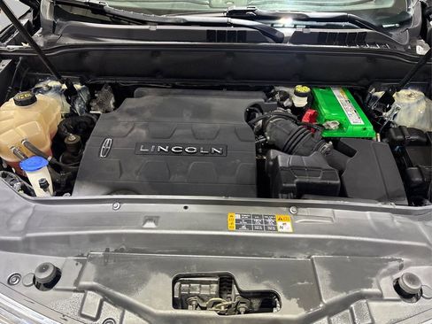 Used 2017 Lincoln MKX Reserve image 13