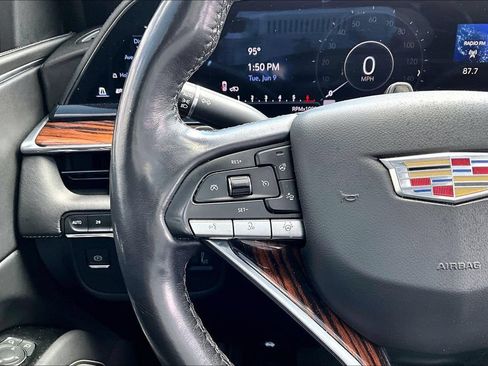 Used 2022 Cadillac Escalade Premium Luxury w/ Performance Package AWD/4WD image 24