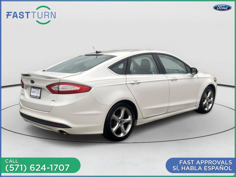 Used 2015 Ford Fusion SE w/ Equipment Group 201A FWD image 9