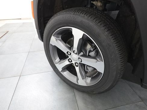 New 2026 Jeep Grand Cherokee Limited image 30