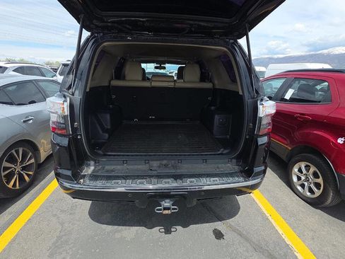 Used 2016 Toyota 4Runner Limited AWD/4WD image 7