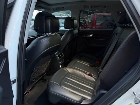 Used 2018 Audi Q5 2.0T Premium Plus w/ Premium Plus Package image 13