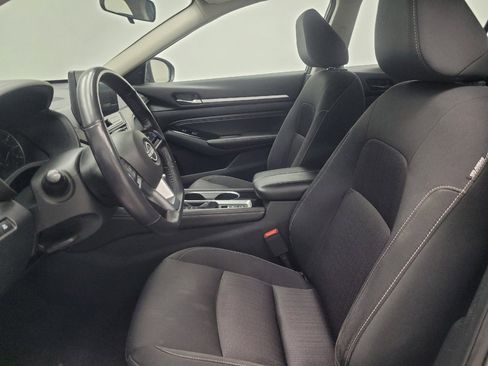 Used 2023 Nissan Altima 2.5 SV w/ SV Premium Package image 17