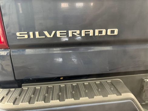 Used 2021 Chevrolet Silverado 1500 High Country image 15