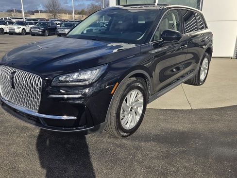 Certified 2023 Lincoln Corsair AWD image 17