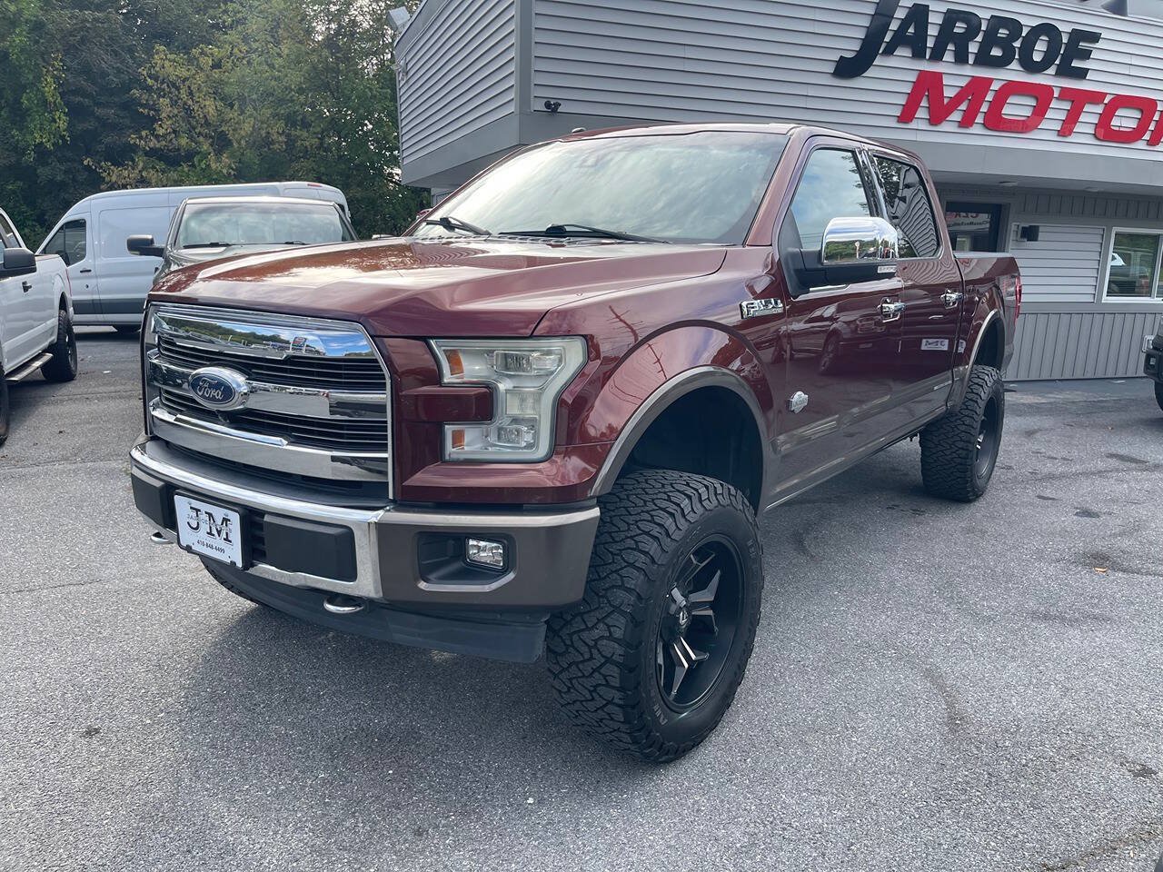 Used 2017 Ford F150 King Ranch w/ Equipment Group 601A Luxury AWD/4WD image 4