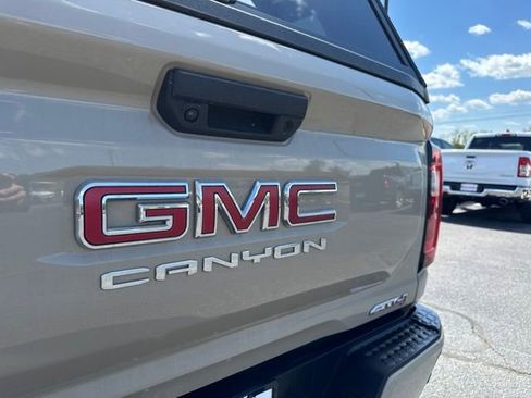 Used 2024 GMC Canyon AT4 w/ AT4 Premium Package AWD/4WD image 15