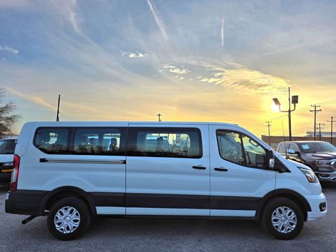 Used 2023 Ford Transit 350 XLT RWD image 2