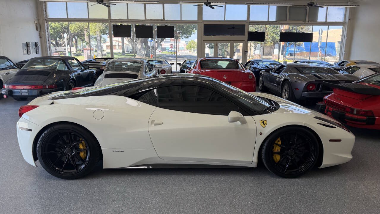Used 2012 Ferrari 458 Italia Coupe RWD image 39