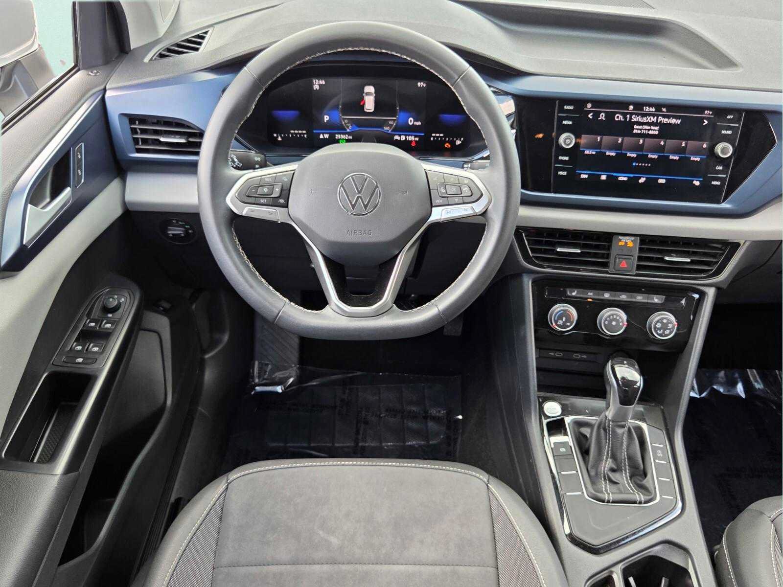 Used 2023 Volkswagen Taos SE FWD image 14