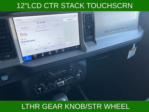 New 2025 Ford Bronco Outer Banks w/ Black Appearance Package image 12