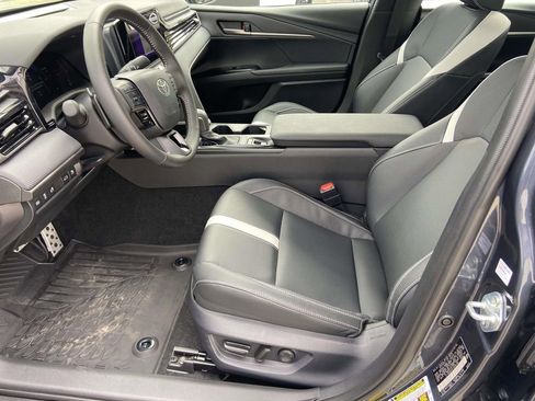 Used 2026 Toyota Camry SE image 18