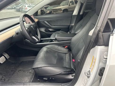 Used 2020 Tesla Model 3 Performance image 18
