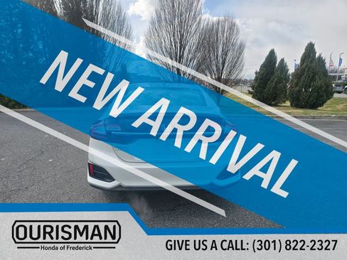 Used 2018 Honda Clarity Touring image 7