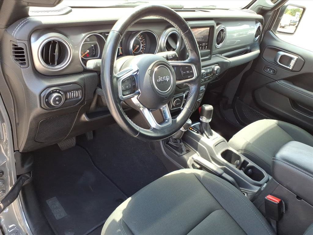 Used 2021 Jeep Gladiator Overland w/ Safety Group AWD/4WD image 3