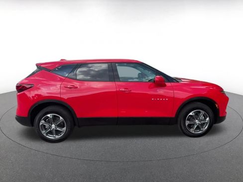 Used 2025 Chevrolet Blazer LT FWD image 15