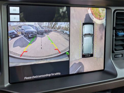 Used 2023 Ford Bronco Outer Banks image 21