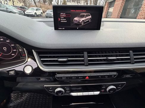 Used 2017 Audi Q7 3.0T Premium Plus w/ Premium Plus Package image 15