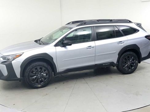 New 2025 Subaru Outback Onyx Edition image 5