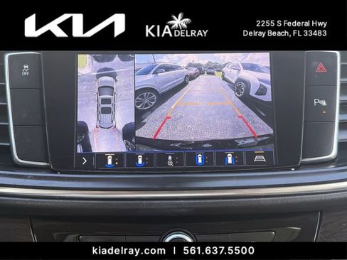 Used 2021 Buick Enclave Essence FWD image 19