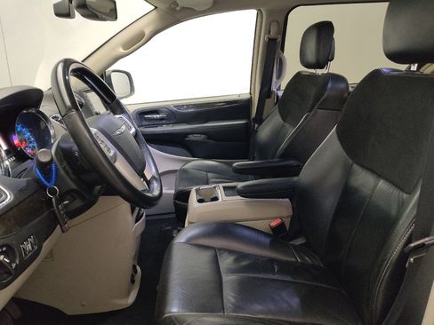 Used 2016 Chrysler Town & Country Limited Platinum w/ Trailer Tow Group image 17