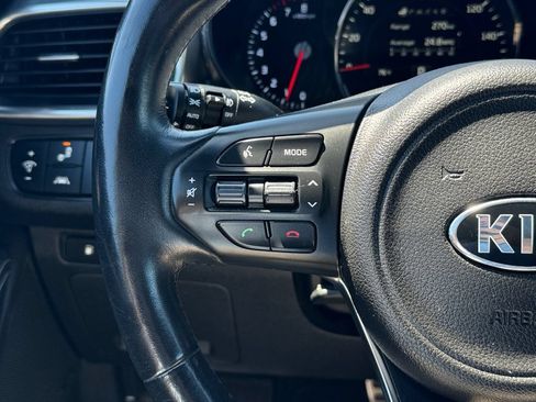 Used 2017 Kia Sorento SX AWD/4WD image 11
