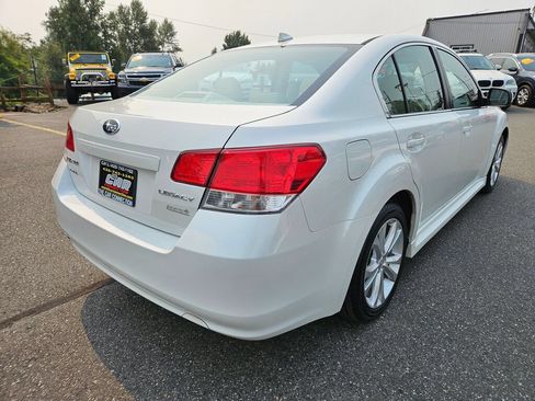 Used 2013 Subaru Legacy 2.5i Limited AWD/4WD image 4