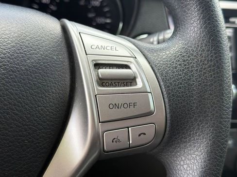 Used 2014 Nissan Rogue SV w/ SV Premium Package FWD image 26