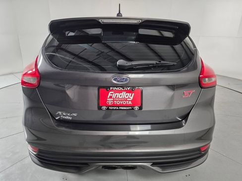 Used 2018 Ford Focus ST FWD image 12