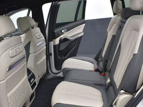 Used 2023 BMW X7 M60i w/ Executive Package AWD/4WD image 8