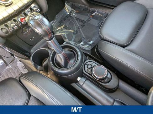Used 2019 MINI Cooper S image 17