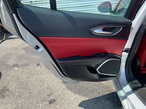 Used 2021 Alfa Romeo Giulia Sprint w/ Nero Edizione image 17