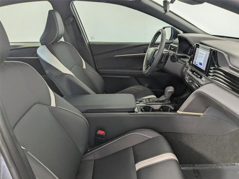 Certified 2025 Toyota Camry SE image 24