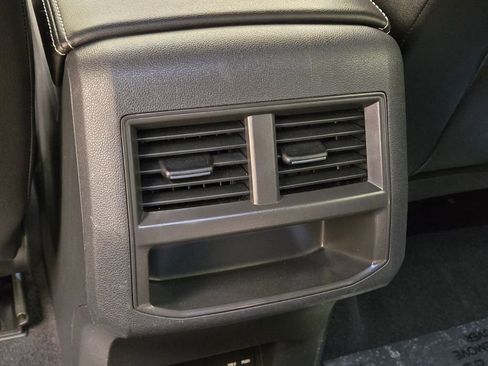 Used 2023 Volkswagen Atlas Cross Sport SE w/ Black Wheel Package image 19