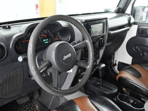 Used 2009 Jeep Wrangler X AWD/4WD image 24