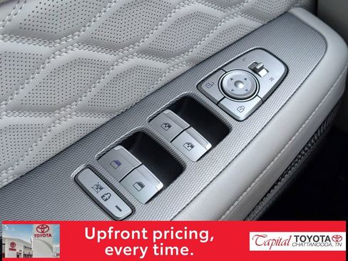 Used 2021 Hyundai Palisade Calligraphy image 24