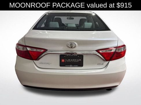 Used 2016 Toyota Camry XLE w/ Moonroof Package FWD image 4