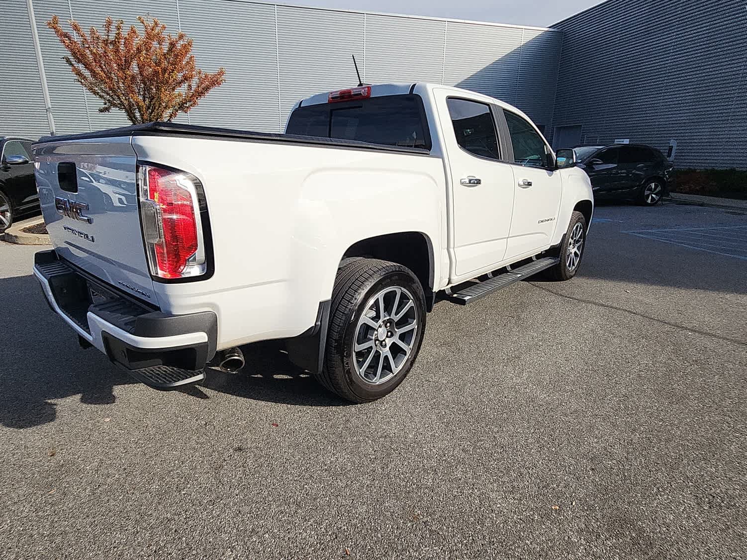 Used 2021 GMC Canyon Denali AWD/4WD image 9