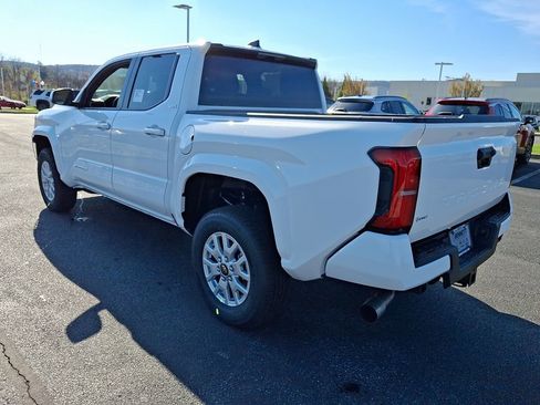 New 2026 Toyota Tacoma SR5 RWD image 5