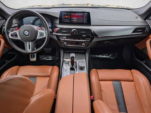 Used 2020 BMW M5 image 17